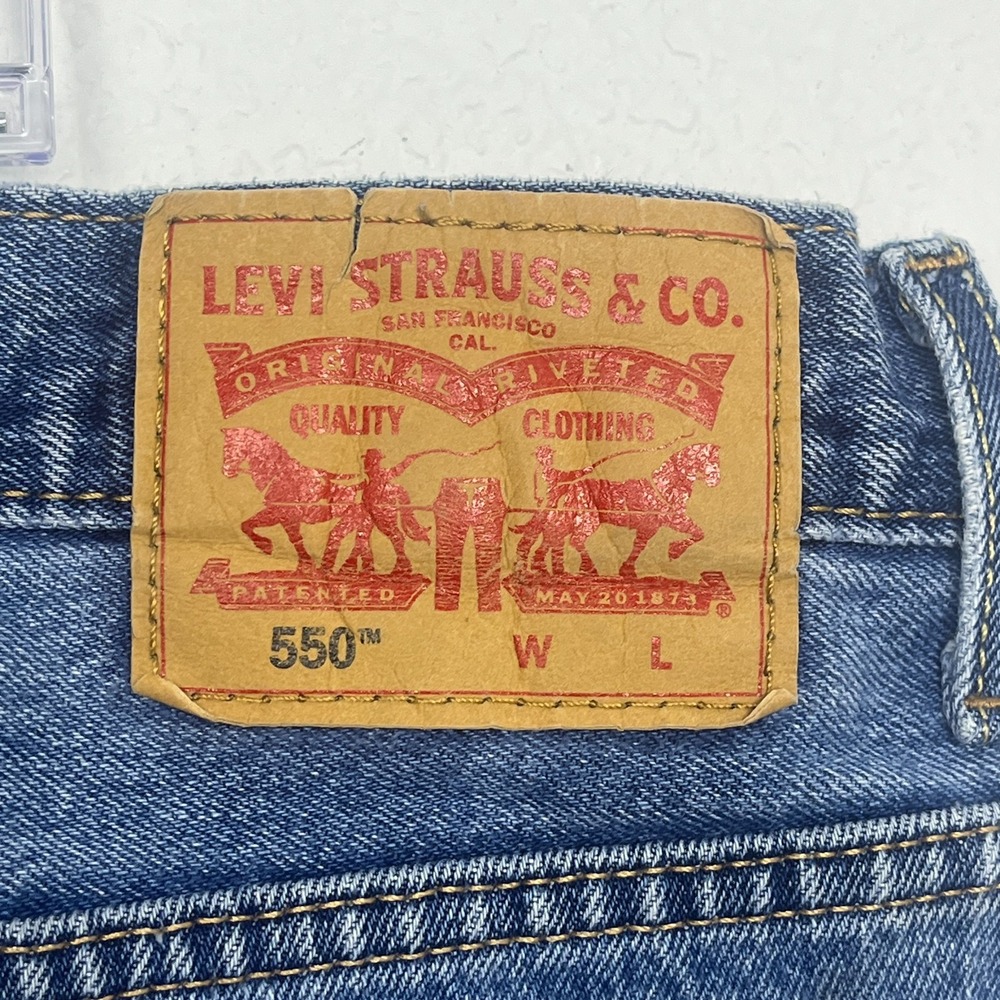Levi's 550 Jeans Mens 48x30 Blue Denim Cotton Stretch Medium Wash Relaxed Fit - Picture 8 of 16